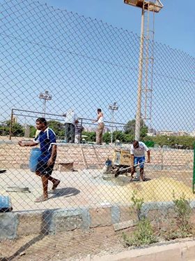 تجديد وترميم جميع ملاعب التنس الأرضى