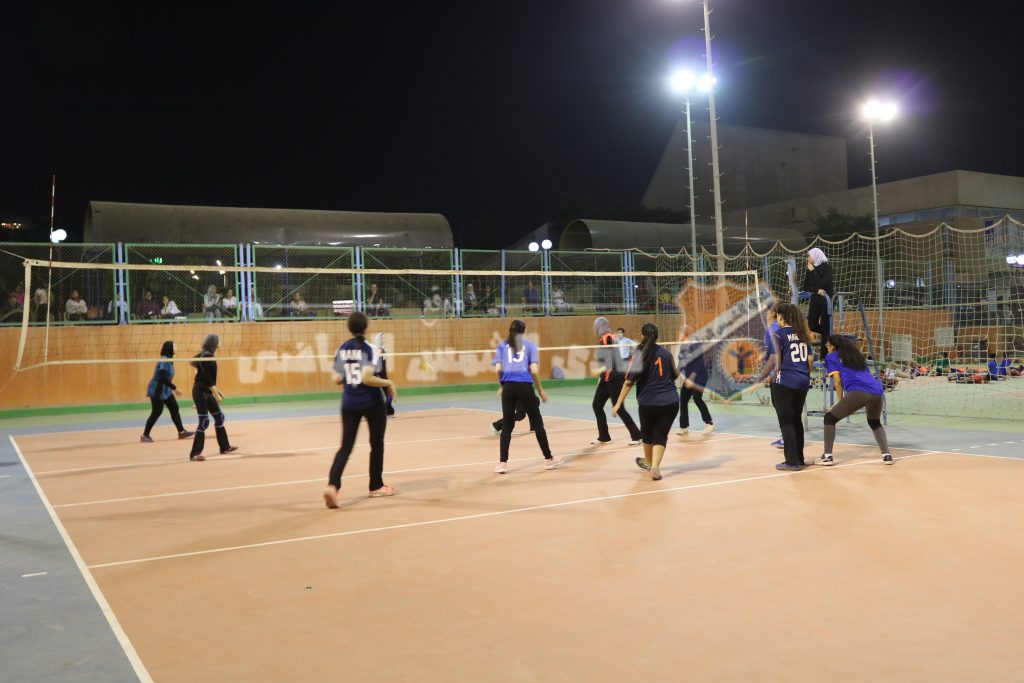 الكرة الطائرة| بنات19 سنة يواجهن الزهور”ب” ببطولة منطقة القاهرة