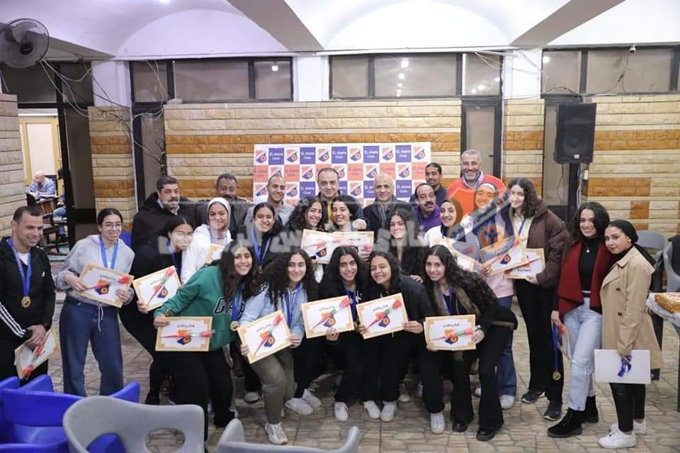 مجلس الإدارة يكرم فريق 18 سنة بنات لكرة السلة بعد برونزية منطقة القاهرة
