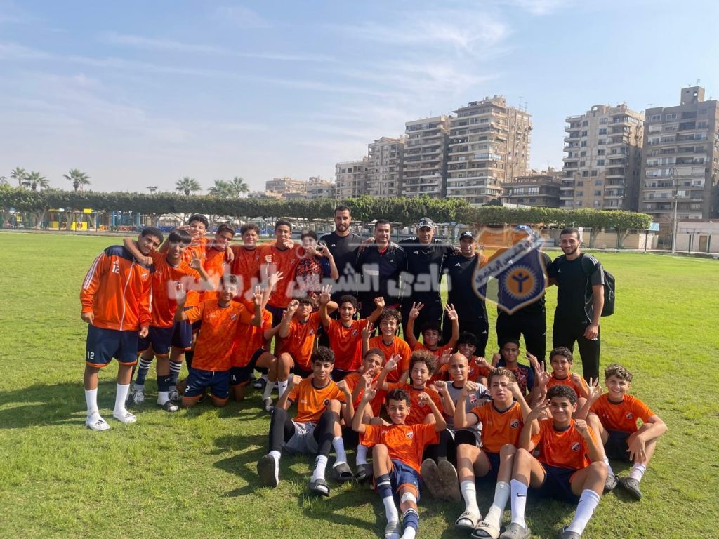 فريق 2012 يفوز على الطيران بثلاثية في الدوري