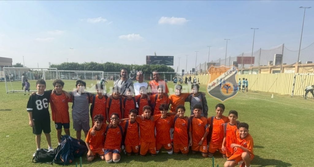 فريق 2015 يفوز على 15 مايو برباعية في الدوري