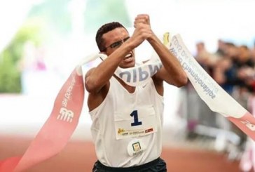 أحمد أسامة يتوج بجائزة محمد بن راشد للابداع الرياضى