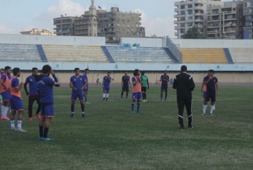 طه شحاته يطالب لاعبى البرتقالى بعبور القناة ..صور