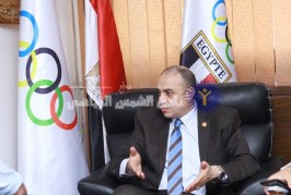 أبو زيد يشارك في إجتماع لجنة الأندية والقيم باللجنة الأوليمبية