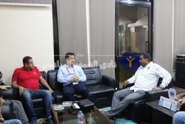 مندوب من الكاف يزور ستاد الشمس