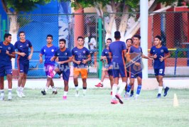 فريق ٢٠٠٤ يفتتح الدوري بخماسية في شباك حدائق حلوان