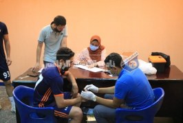 الشمس يجري المسحة الأولى لفيروس كورونا