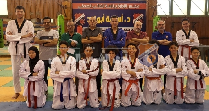 تدريب تجريبي لأبطال التايكوندو