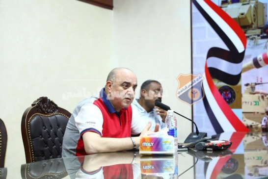 د. أسامة أبو زيد يجتمع بجهازى السلة والطائرة لمناقشة الاستعدادات للموسم الجديد