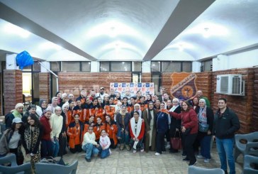 تكريم بنات 2010 بعد تتويجهن بكأس منطقة القاهرة لكرة اليد على حساب الأهلي