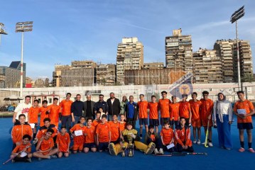 فريقا 2010 و2012 أولاد يتوجان بكأس بطولة الخماسي لمنطقة القاهرة للهوكي