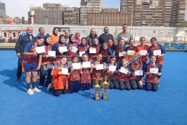 أبطال من ذهب.. بنات 2010 و2012 يحصدن كأس منطقة القاهرة للهوكي