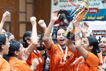 الكأس هنا.. بنات 2012 يتوجن بكأس منطقة القاهرة لكرة اليد