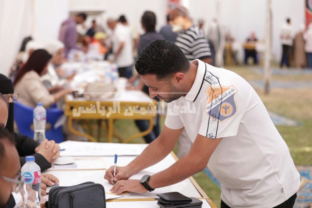 كريم مسعود يسجل حضوره في الجمعية العمومية العادية لنادي الشمس